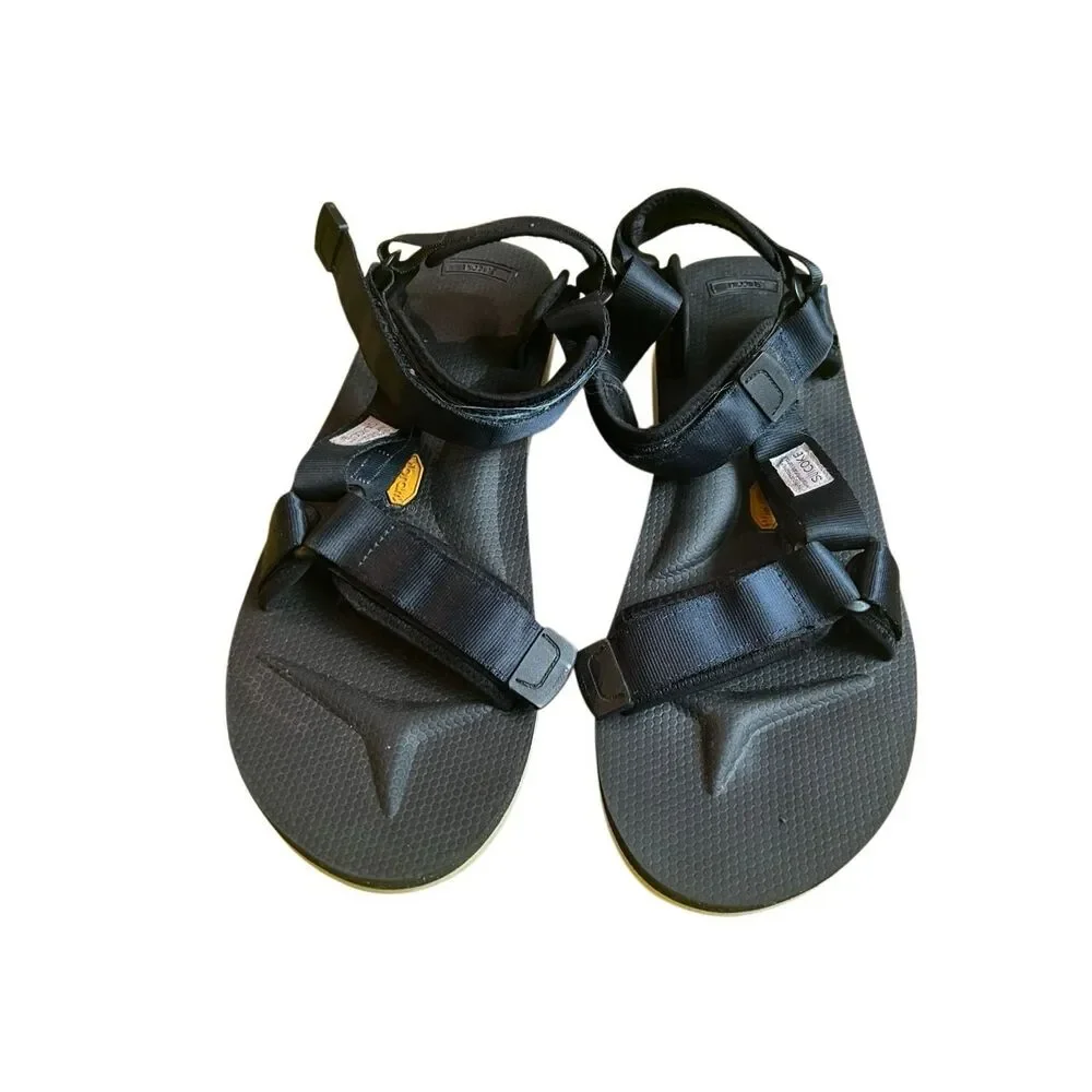 Men’s black Suicoke Depa-v2 sandals sz 11